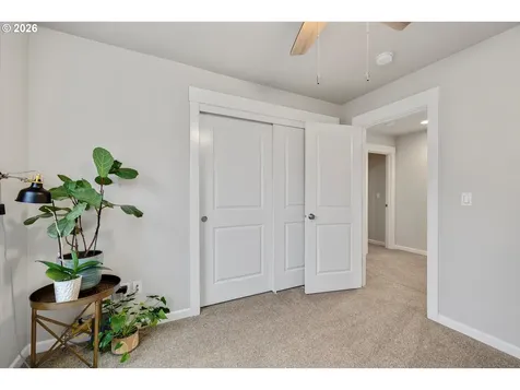 1460 SE 9th Avenue Canby OR 97013