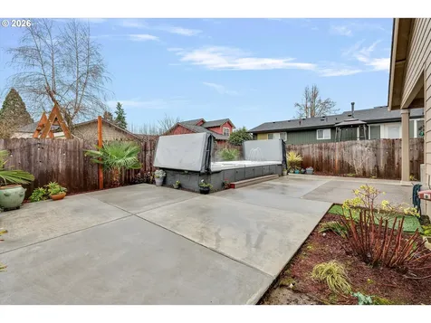 1460 SE 9th Avenue Canby OR 97013