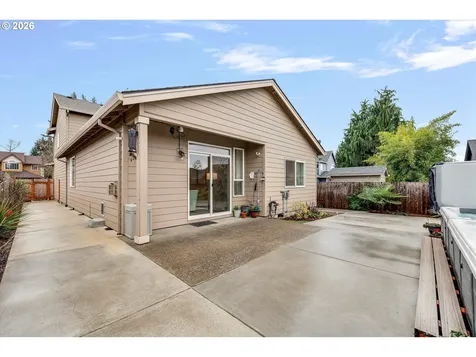 1460 SE 9th Avenue Canby OR 97013