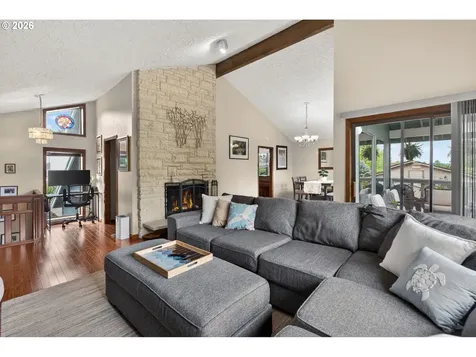 3138 NE 158th Avenue Portland OR 97230