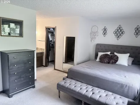 3138 NE 158th Avenue Portland OR 97230