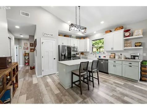 37886 S Wilhoit Road Molalla OR 97038