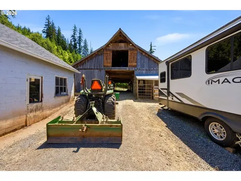 37886 S Wilhoit Road Molalla OR 97038