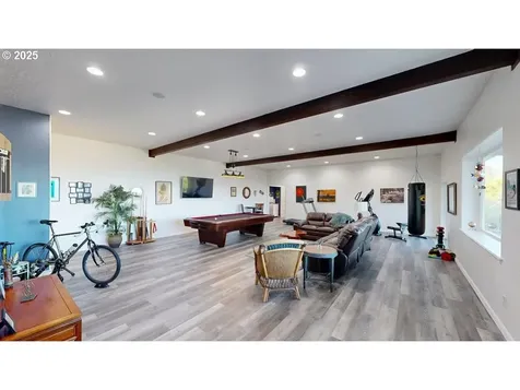 16881 Marina Heights Road Brookings OR 97415