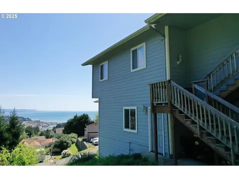 16881 Marina Heights Road Brookings OR 97415