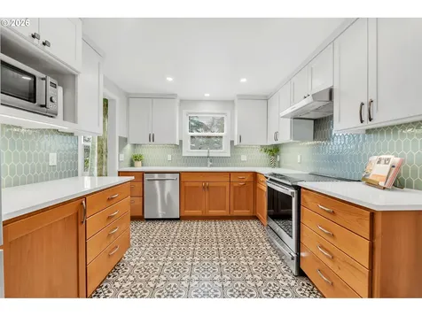 1555 Escalante Street Eugene OR 97404