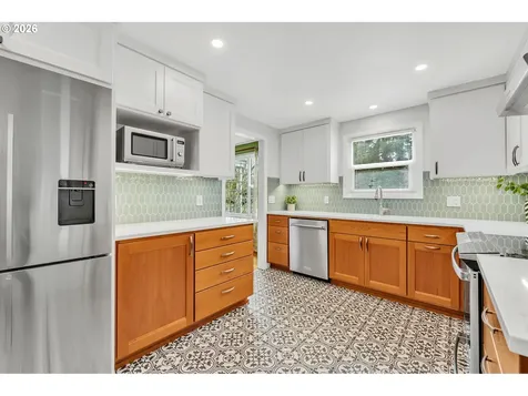 1555 Escalante Street Eugene OR 97404
