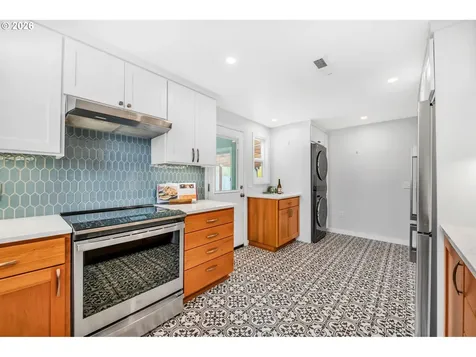 1555 Escalante Street Eugene OR 97404