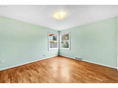 1555 Escalante Street Eugene OR 97404