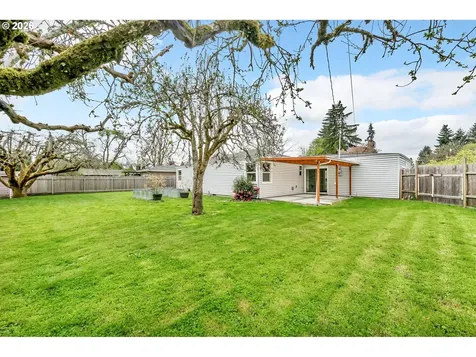 1555 Escalante Street Eugene OR 97404