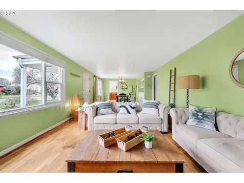 1555 Escalante Street Eugene OR 97404