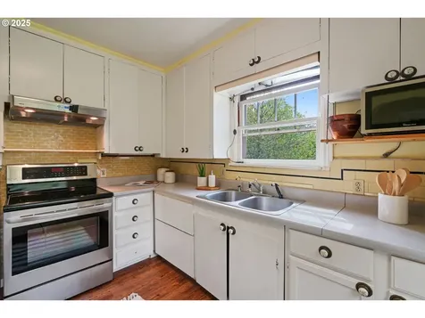 4131 N Overlook Terrace Portland OR 97217