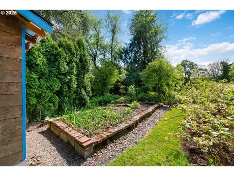4131 N Overlook Terrace Portland OR 97217