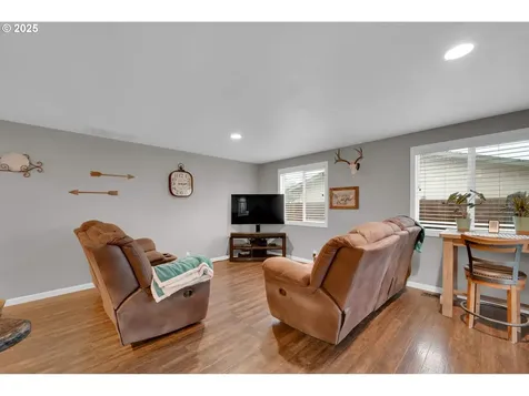 440 63rd Street Springfield OR 97478