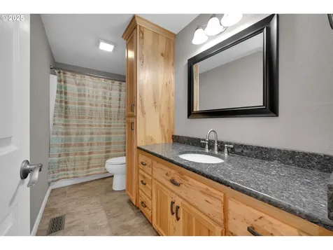 440 63rd Street Springfield OR 97478