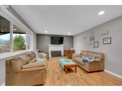 440 63rd Street Springfield OR 97478