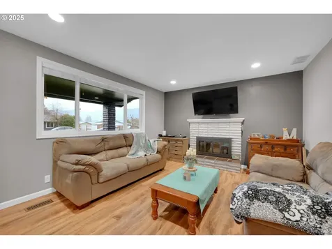 440 63rd Street Springfield OR 97478
