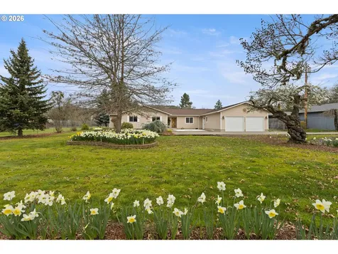 2164 SE Douglas Avenue Roseburg OR 97470