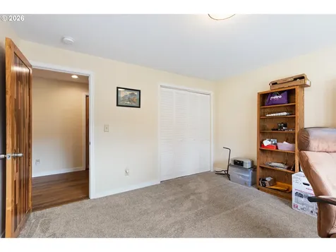 2164 SE Douglas Avenue Roseburg OR 97470