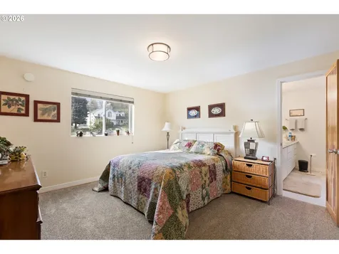2164 SE Douglas Avenue Roseburg OR 97470
