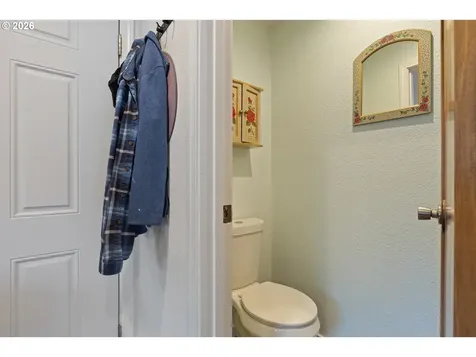 2164 SE Douglas Avenue Roseburg OR 97470