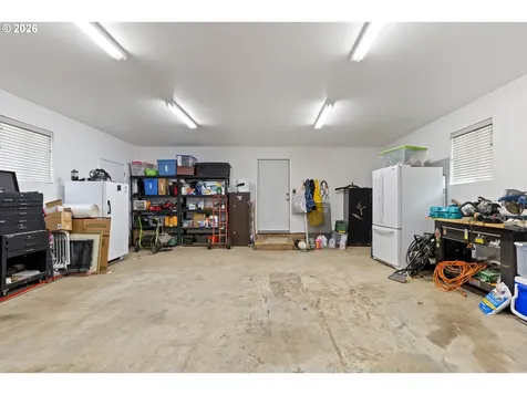 2164 SE Douglas Avenue Roseburg OR 97470