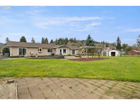 2164 SE Douglas Avenue Roseburg OR 97470
