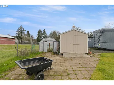 2164 SE Douglas Avenue Roseburg OR 97470