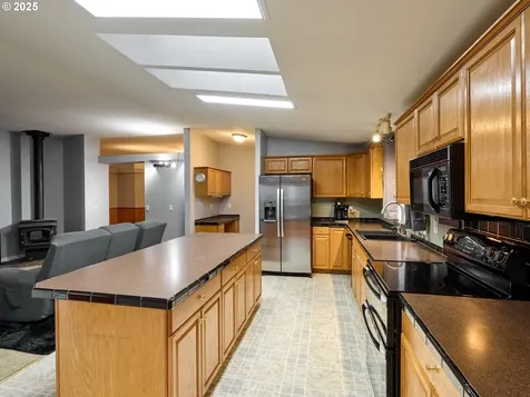 20788 Hazelnut Ridge Road NE Scotts Mills OR 97375