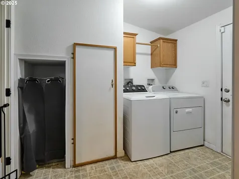 20788 Hazelnut Ridge Road NE Scotts Mills OR 97375
