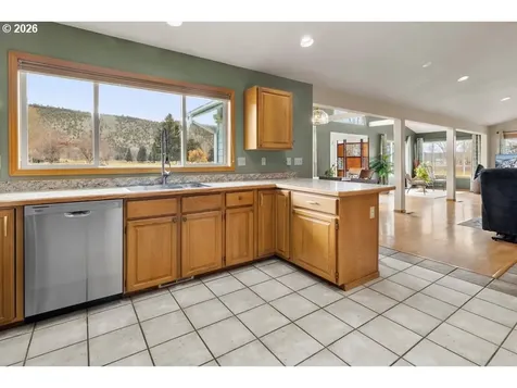 7208 NE Ochoco Highway Prineville OR 97754