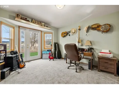 7208 NE Ochoco Highway Prineville OR 97754