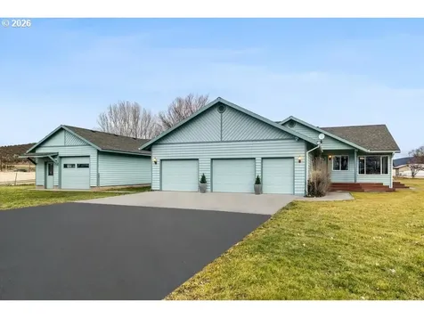 7208 NE Ochoco Highway Prineville OR 97754