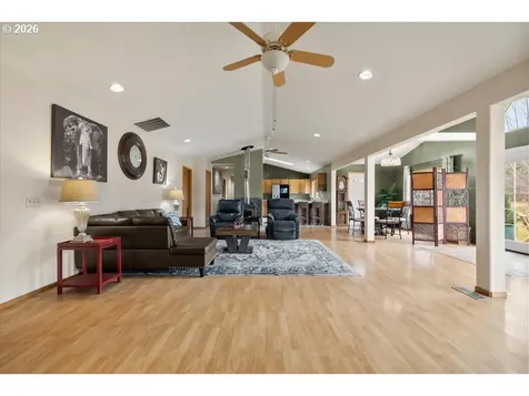 7208 NE Ochoco Highway Prineville OR 97754