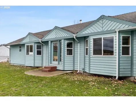 7208 NE Ochoco Highway Prineville OR 97754