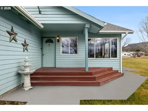 7208 NE Ochoco Highway Prineville OR 97754