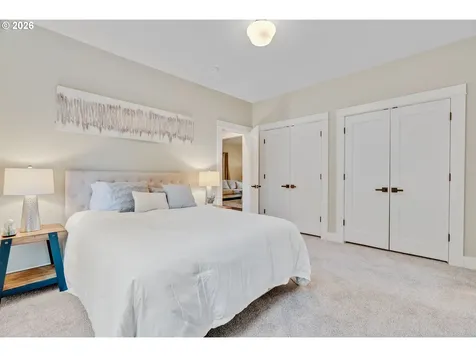 446 NE Cook Street Portland OR 97212