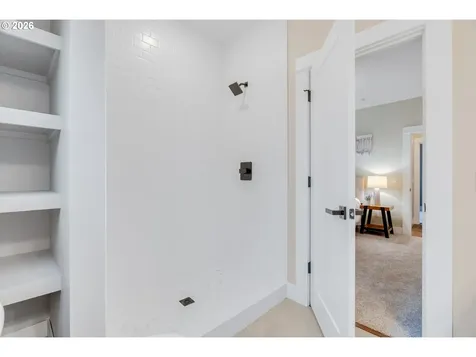 446 NE Cook Street Portland OR 97212