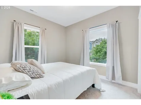446 NE Cook Street Portland OR 97212