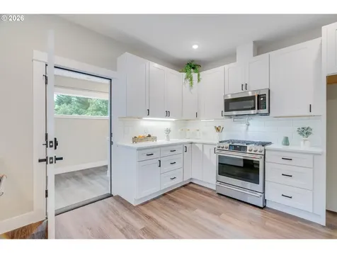 446 NE Cook Street Portland OR 97212