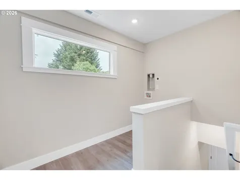 446 NE Cook Street Portland OR 97212