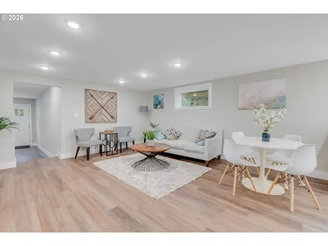 446 NE Cook Street Portland OR 97212