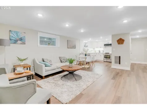 446 NE Cook Street Portland OR 97212