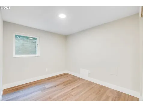 446 NE Cook Street Portland OR 97212