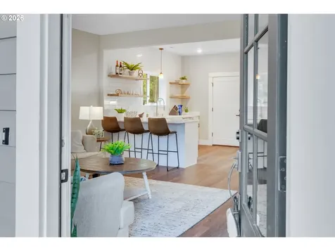 446 NE Cook Street Portland OR 97212