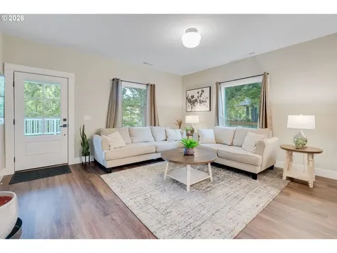446 NE Cook Street Portland OR 97212