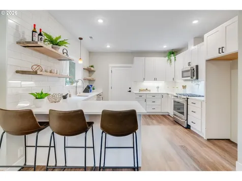 446 NE Cook Street Portland OR 97212