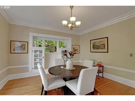 2704 NE Hamblet Street Portland OR 97212