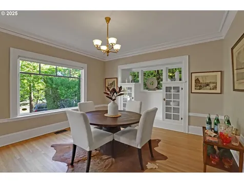 2704 NE Hamblet Street Portland OR 97212