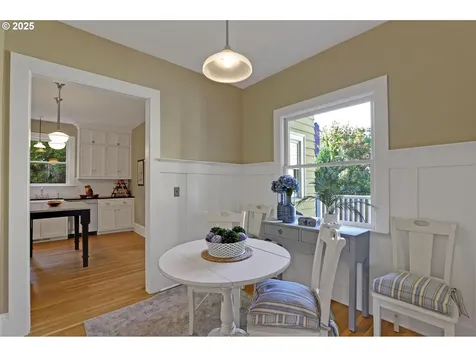 2704 NE Hamblet Street Portland OR 97212
